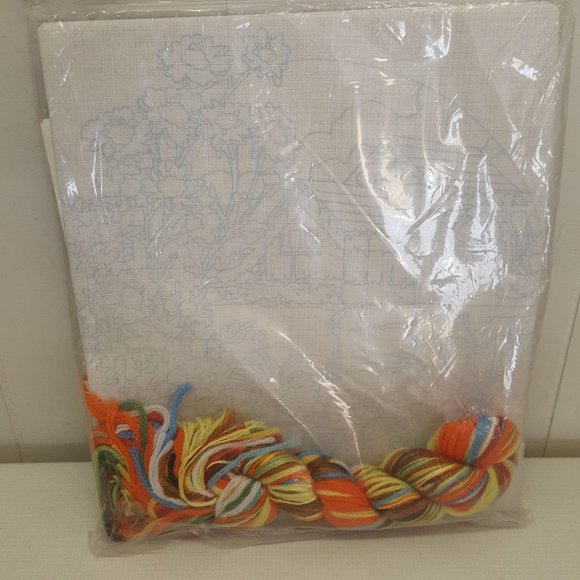 Monarch Horizons AUTUMN SERENADE Crewel Embroidery Kit 14 in 1979 - Picture 2 of 3